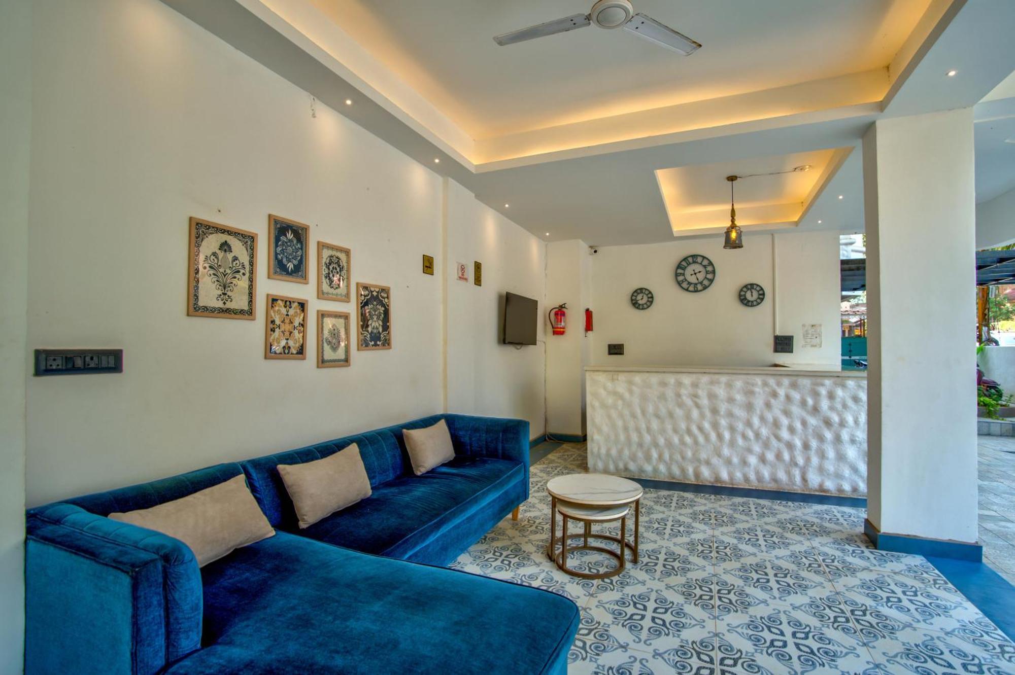 Hotel Pajaros Blu 卡兰古特 外观 照片