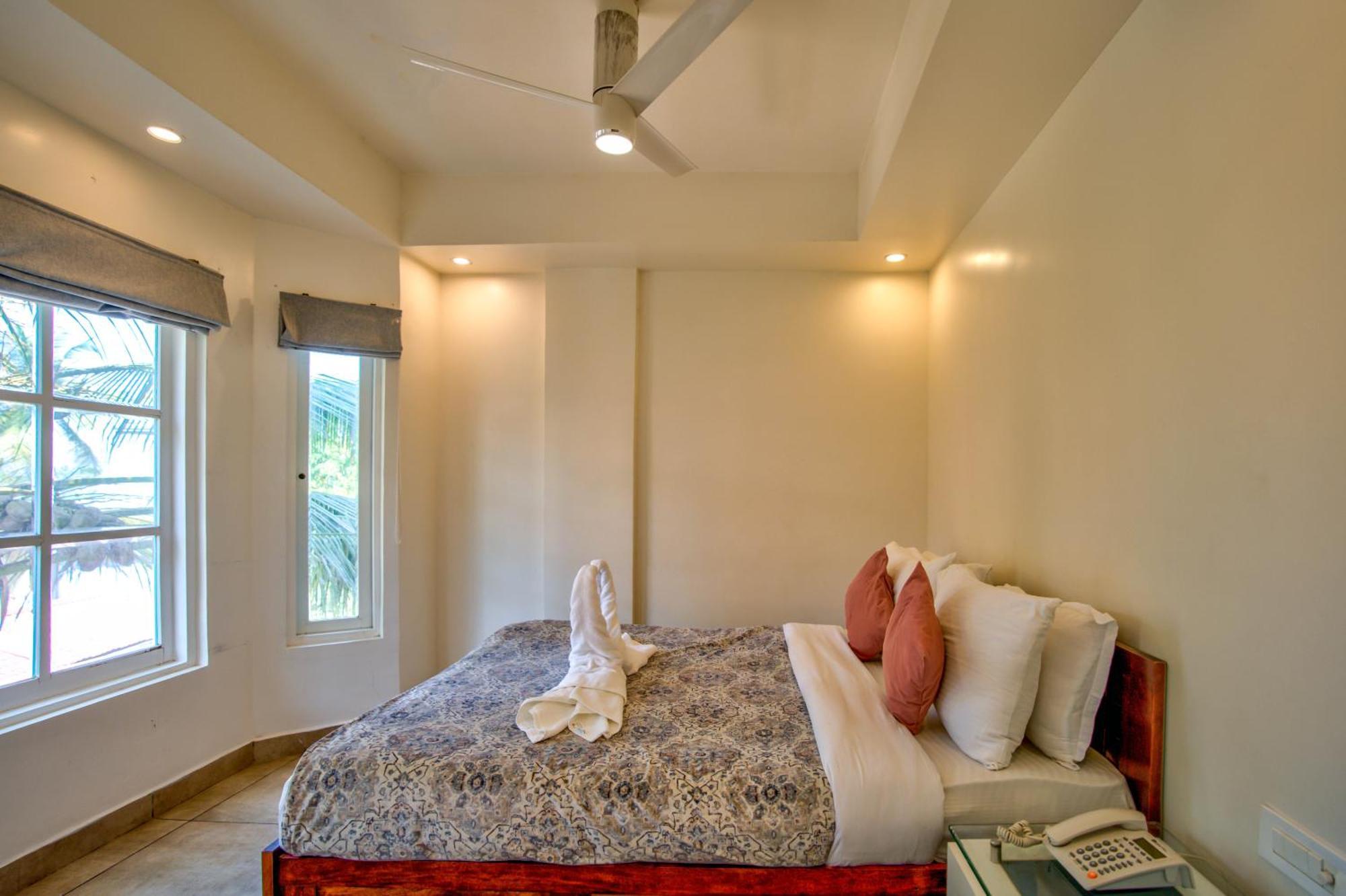 Hotel Pajaros Blu 卡兰古特 外观 照片