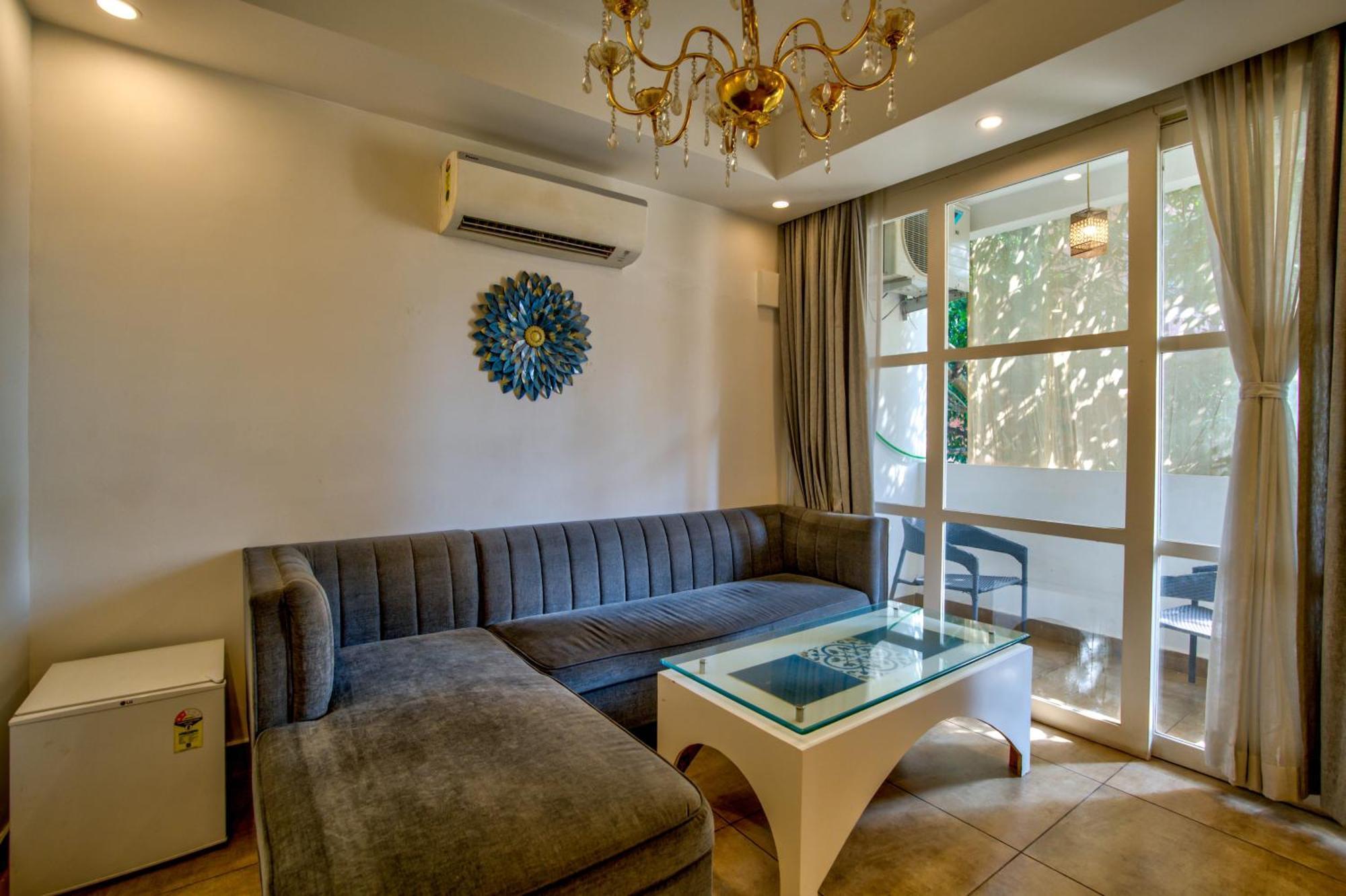 Hotel Pajaros Blu 卡兰古特 外观 照片